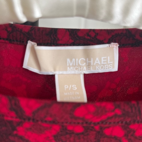 MICHAEL Michael Kors Cinnabar Red and Black Long Sleeve Pullover Dress - Picture 12 of 15